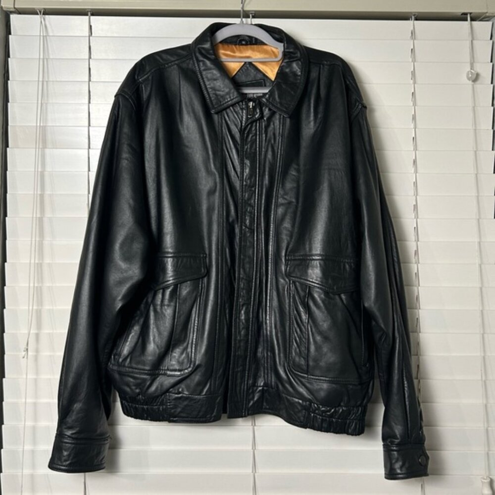 Saks Fifth Avenue Mens Jacket Black Pockets 100% Genuine Leather Vintage